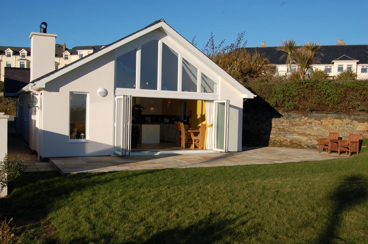 Beautiful, Modern Villa 5 Mins Walk From The Stunning Bay At Trearddur Холихед Экстерьер фото