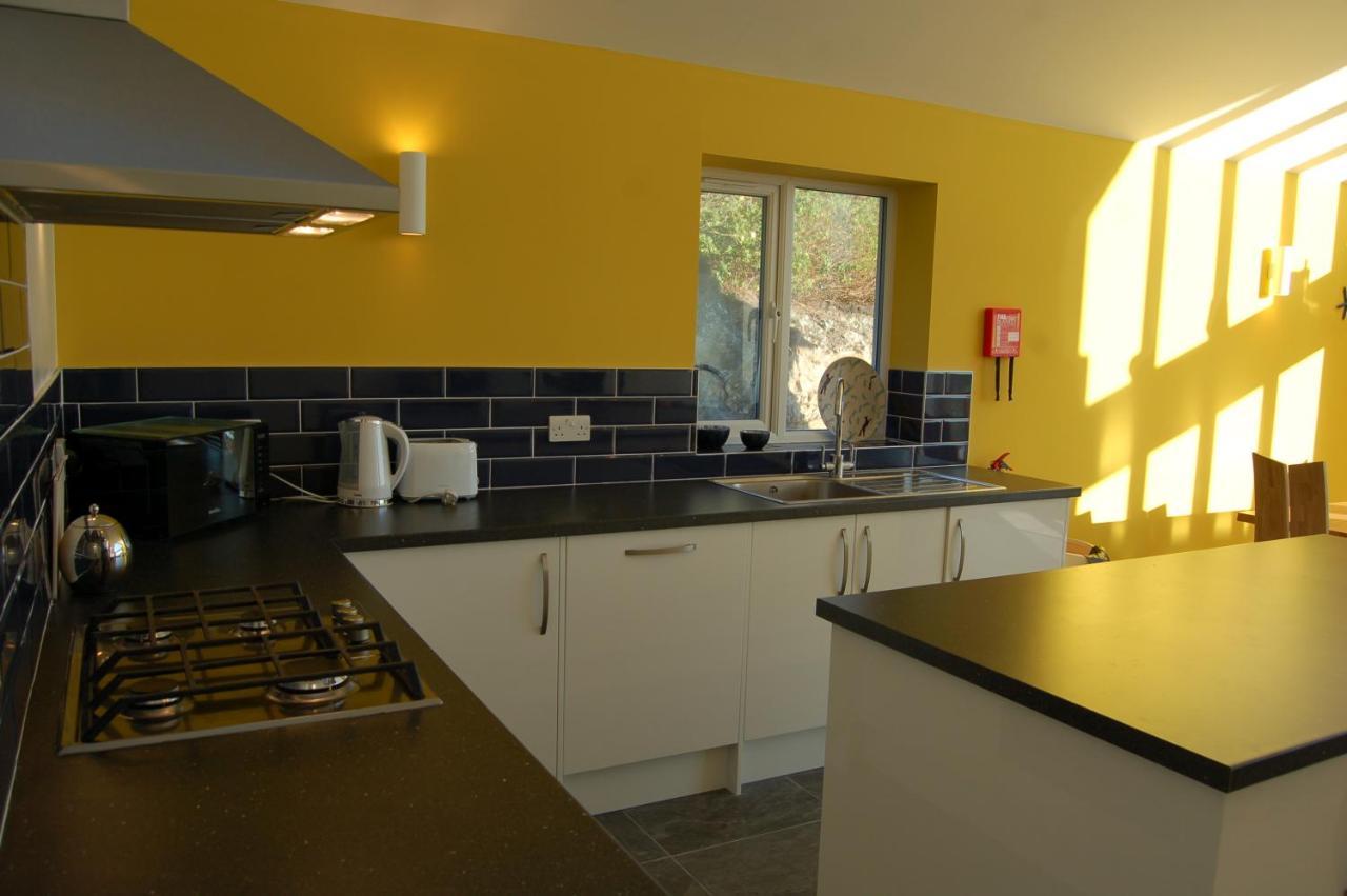 Beautiful, Modern Villa 5 Mins Walk From The Stunning Bay At Trearddur Холихед Экстерьер фото