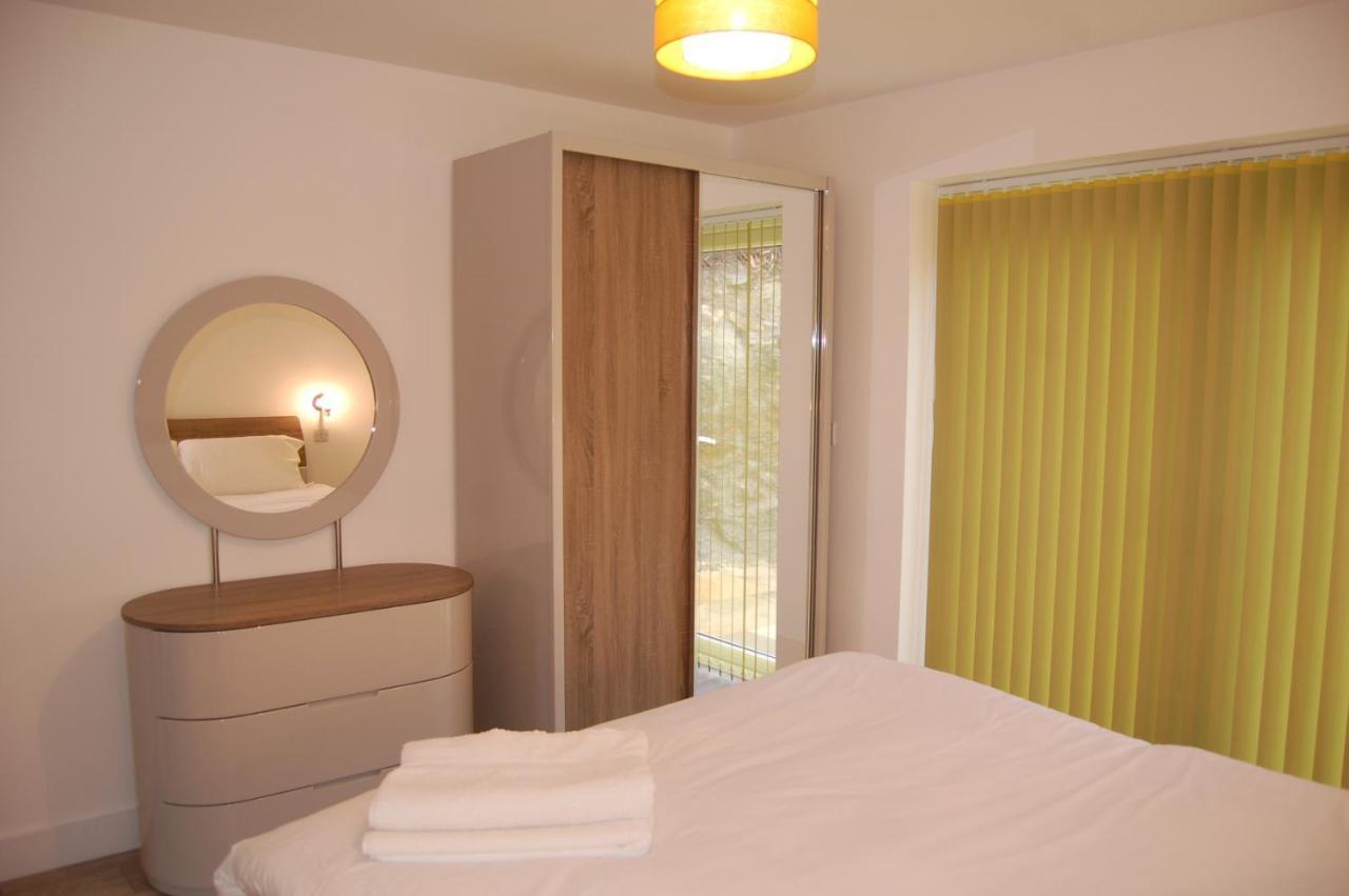 Beautiful, Modern Villa 5 Mins Walk From The Stunning Bay At Trearddur Холихед Экстерьер фото